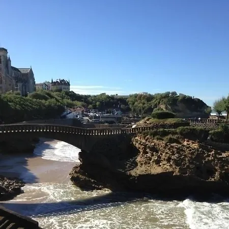 Les Falaises - Biarritz